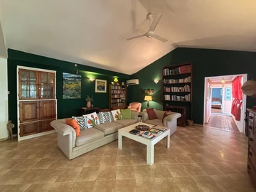 4 Bedroom Villa