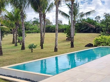 5 Bedroom Villa