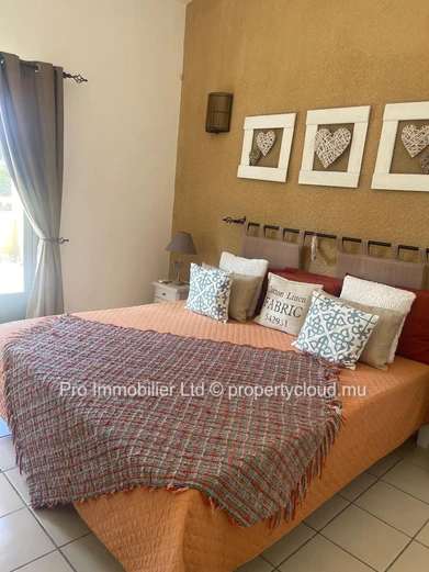 Duplex for Rent in Secure Compound – Les Vieux Banians, Balaclava.