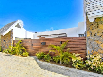 4 Bedroom Villa