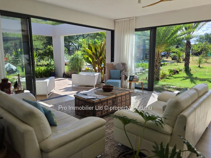 Exceptional Villa for Rent in Tamarin , Mountain Views & Exclusive Setting