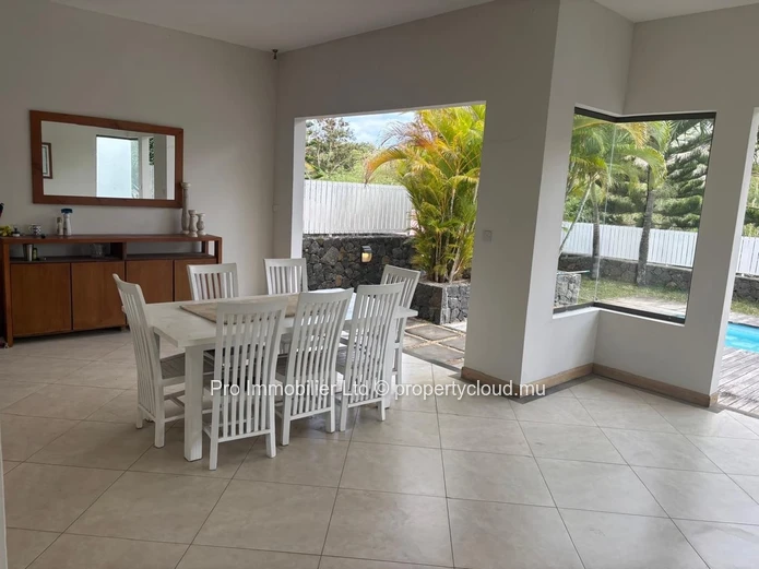 For Rent ,Spacious Furnished Villa in Black River