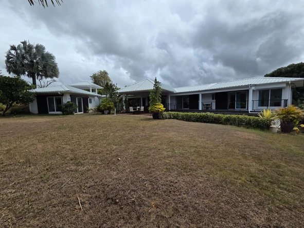 4 Bedroom Villa