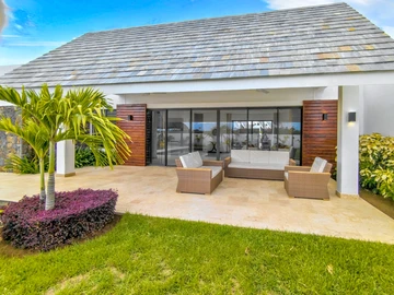 4 Bedroom Villa
