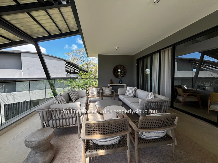 O Petit Parc , AN EXCEPTIONAL QUALITY OF LIFE ; PENTHOUSE FOR RENT.