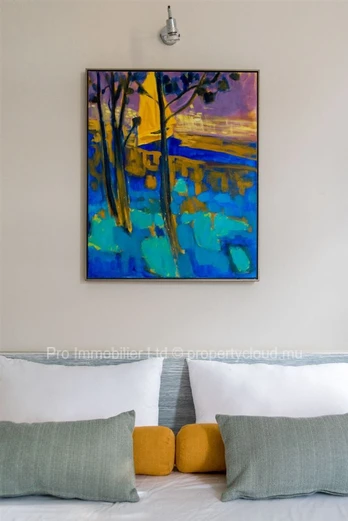 Elegantly designed and recently constructed, this fully furnished villa offers a generous living space and boasts a b...