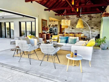 5 Bedroom Villa