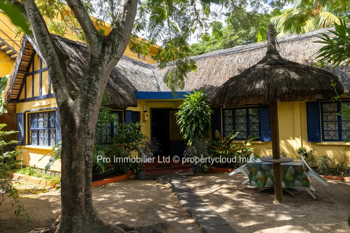 Discover the allure of this charming and authentic house ,apartments and commercials unit  for sale in the heart of G...