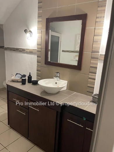 Duplex for Rent in Secure Compound – Les Vieux Banians, Balaclava.