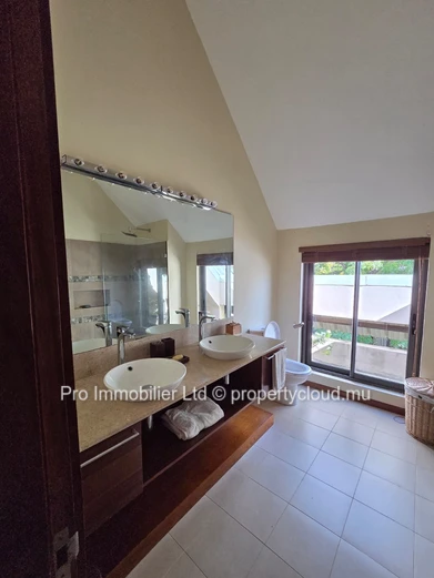Spacious Seafront Villa for Rent , Providence sur Mer, Belle Mare