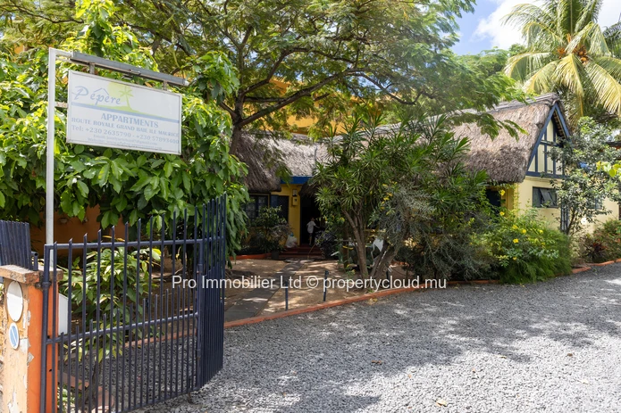 Discover the allure of this charming and authentic house ,apartments and commercials unit  for sale in the heart of G...