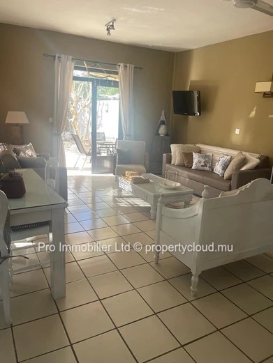 Duplex for Rent in Secure Compound – Les Vieux Banians, Balaclava.