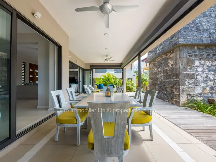 Elegantly designed and recently constructed, this fully furnished villa offers a generous living space and boasts a b...