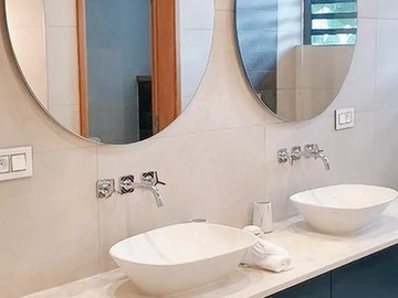 5 Bedroom Villa