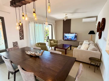 3 Bedroom Townhouse, Duplex