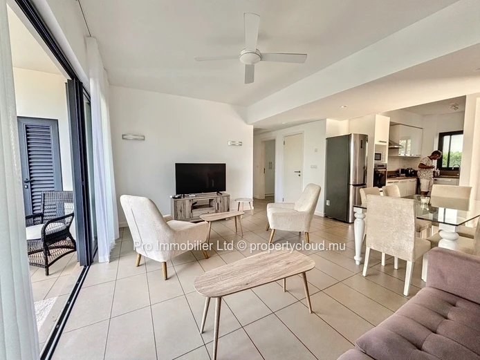 Appartement Meublé à Louer au Azuri Ocean & Golf Resort, Roches Noires.