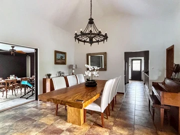 4 Bedroom Villa