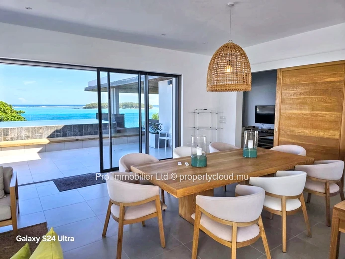 Superbe Penthouse en Bord de Mer à Vendre – Blue Bay South | PLEINE PROPRIÉTÉ