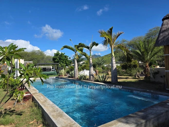 Exceptional Villa for Rent in Tamarin , Mountain Views & Exclusive Setting