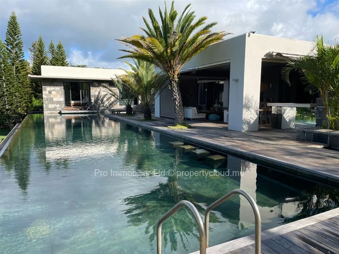 Stunning and exclusive fully furnished villa for Sale, set on a breathtaking 12,800m² landscape, ideally located in t...