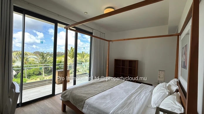 Ocean views in this luxurious 3-bedroom en suite first floor apartment, fully furnished and nestled in the world-clas...