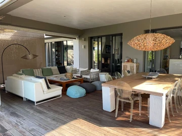 5 Bedroom Villa