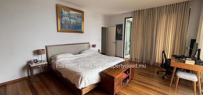 Stunning Seafront Penthouse for Sale in Roches Noires.