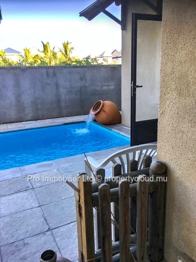 Duplex for Rent in Secure Compound – Les Vieux Banians, Balaclava.