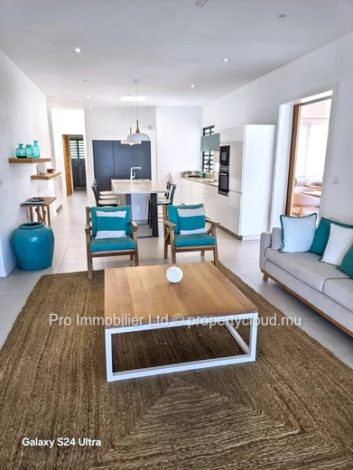 Superbe Penthouse en Bord de Mer à Vendre – Blue Bay South | PLEINE PROPRIÉTÉ