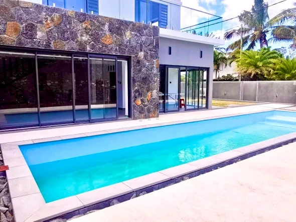 4 Bedroom Villa
