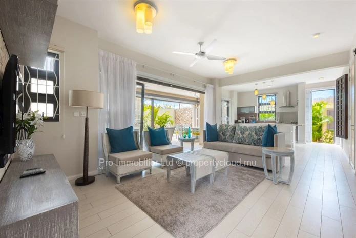 Elegantly designed and recently constructed, this fully furnished villa offers a generous living space and boasts a b...