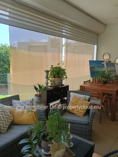 Nice and cozy first-floor apartment located at the prestigious Azuri Ocean & Golf Resort, Roches Noires.