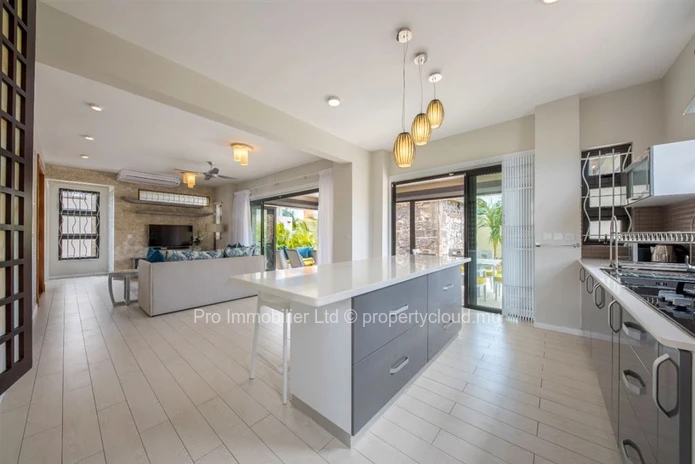 Elegantly designed and recently constructed, this fully furnished villa offers a generous living space and boasts a b...
