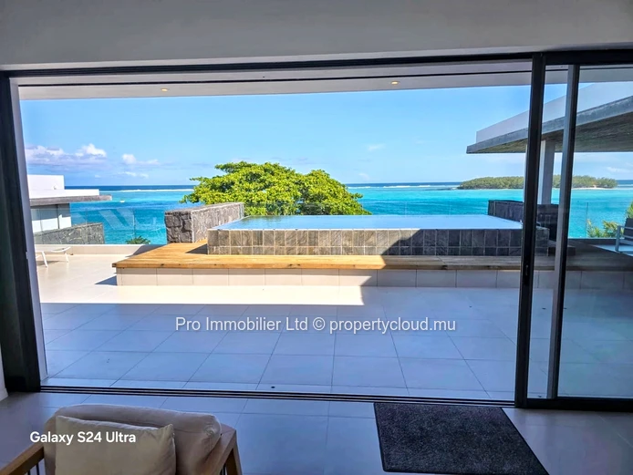 Superbe Penthouse en Bord de Mer à Vendre – Blue Bay South | PLEINE PROPRIÉTÉ