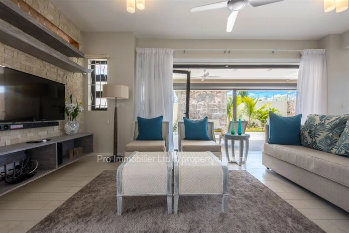 Elegantly designed and recently constructed, this fully furnished villa offers a generous living space and boasts a b...