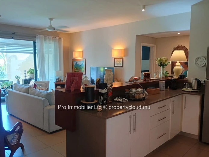 Nice and cozy first-floor apartment located at the prestigious Azuri Ocean & Golf Resort, Roches Noires.