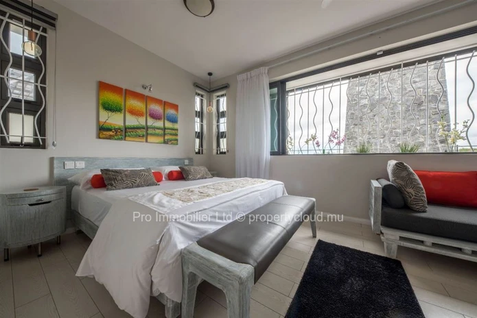 Elegantly designed and recently constructed, this fully furnished villa offers a generous living space and boasts a b...