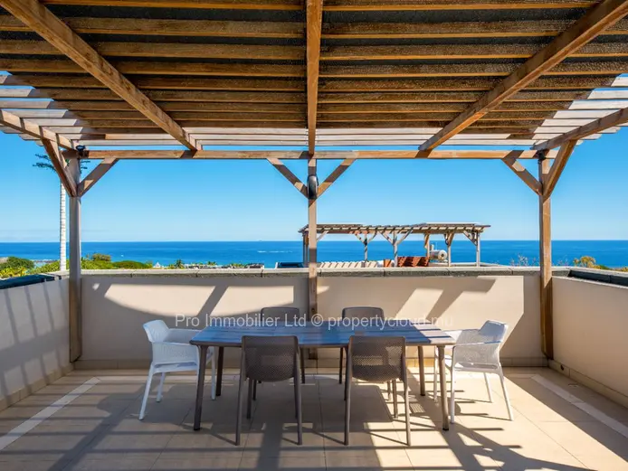 Elegantly designed and recently constructed, this fully furnished villa offers a generous living space and boasts a b...