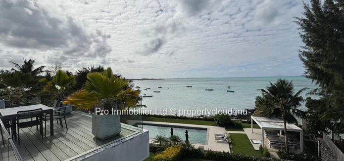 Stunning Seafront Penthouse for Sale in Roches Noires.