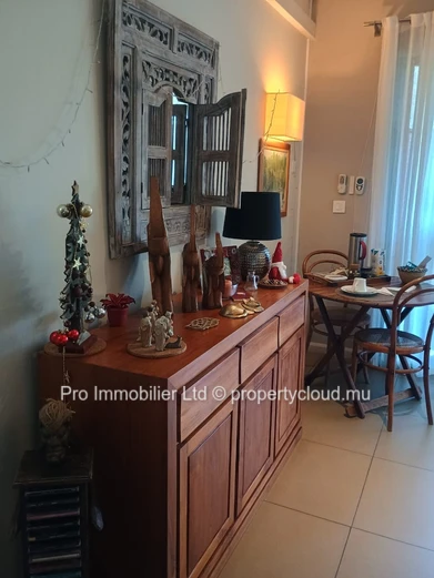 Nice and cozy first-floor apartment located at the prestigious Azuri Ocean & Golf Resort, Roches Noires.