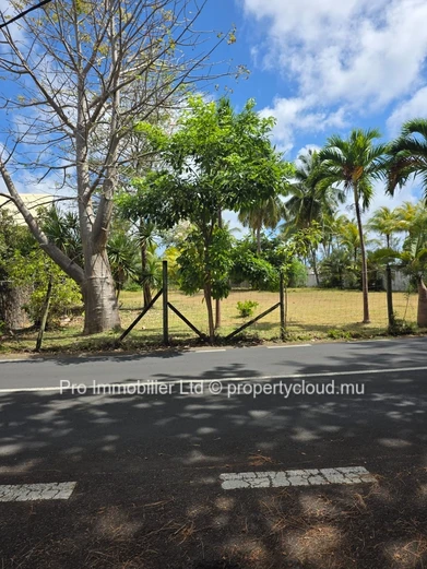 Stunning Beachfront Land/Villa For Sale , Trou D’Eau Douce, Mauritius
