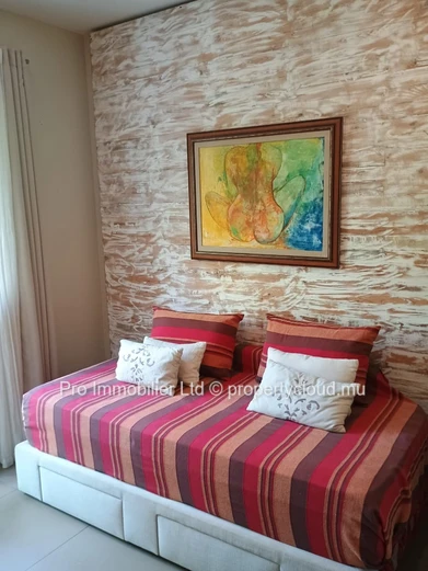 Nice and cozy first-floor apartment located at the prestigious Azuri Ocean & Golf Resort, Roches Noires.