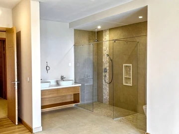 Appartement de 4 Chambres