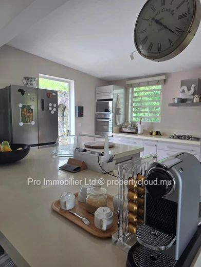 Spacious & Elegant 4-Bedroom Villa for Rent ,  Domaine du Levant, Roches Noires