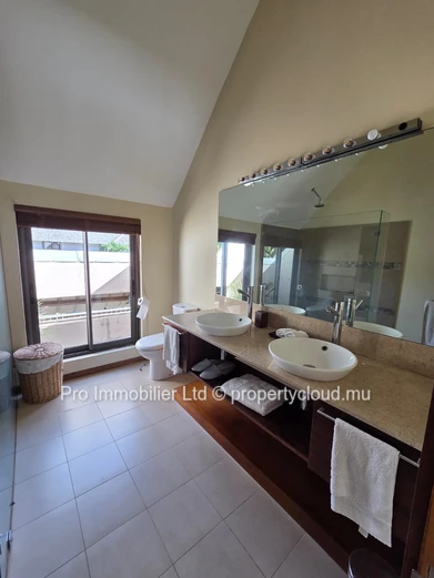 Spacious Seafront Villa for Rent , Providence sur Mer, Belle Mare