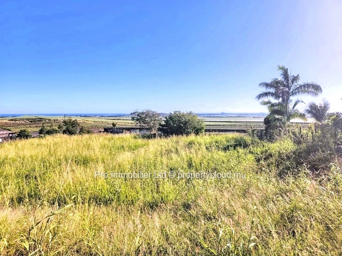 For Sale: Expansive Land of 1488m2 at Mont Piton 1 , with Breathtaking Northern Views.