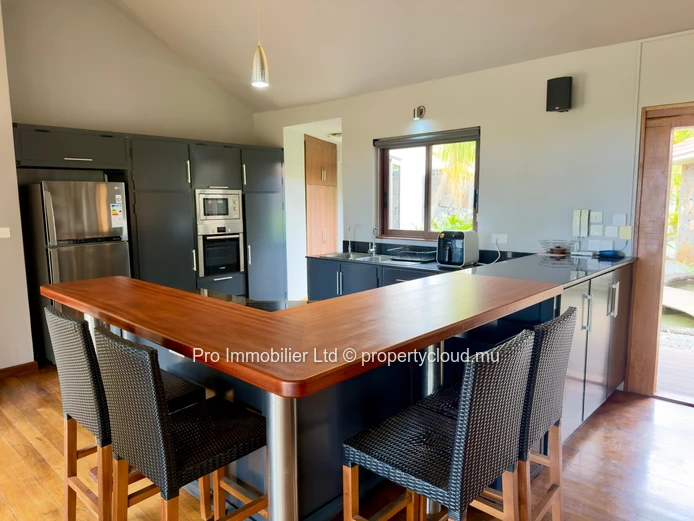 Spacious Furnished Villa For Rent At Domaine De Hillside Belle Vue (North) .