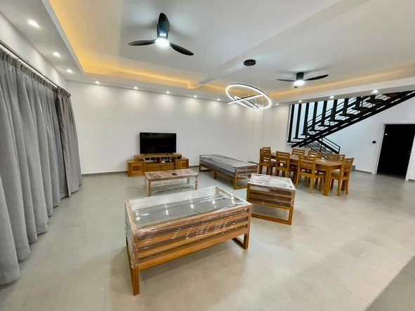 4 Bedroom Villa