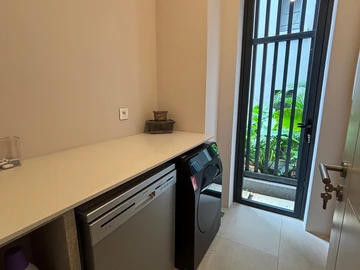 4 Bedroom Apartment