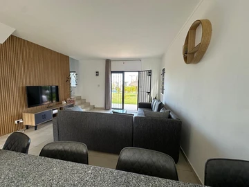 2 Bedroom Townhouse, Duplex